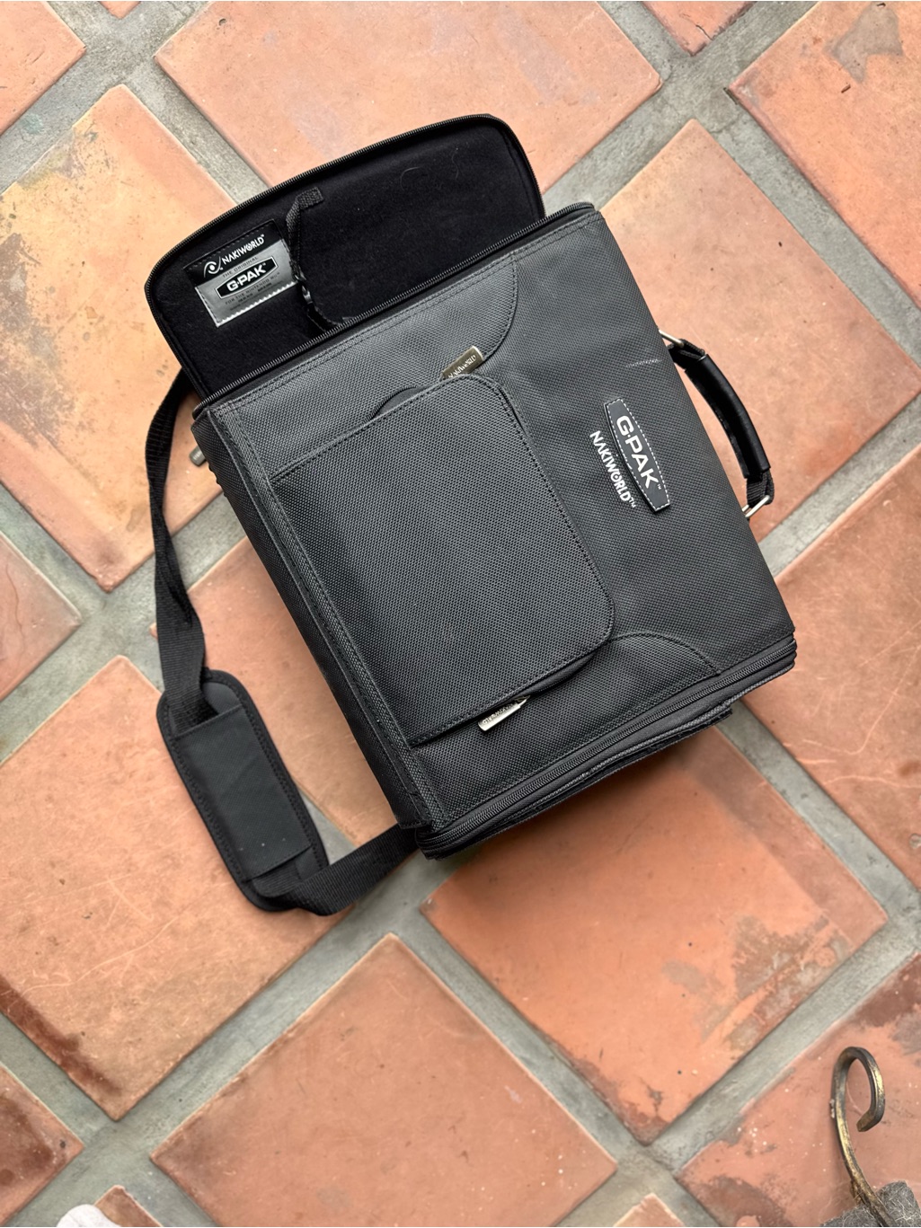 Nakiworld GPak Nintendo Wii Carrying Case
